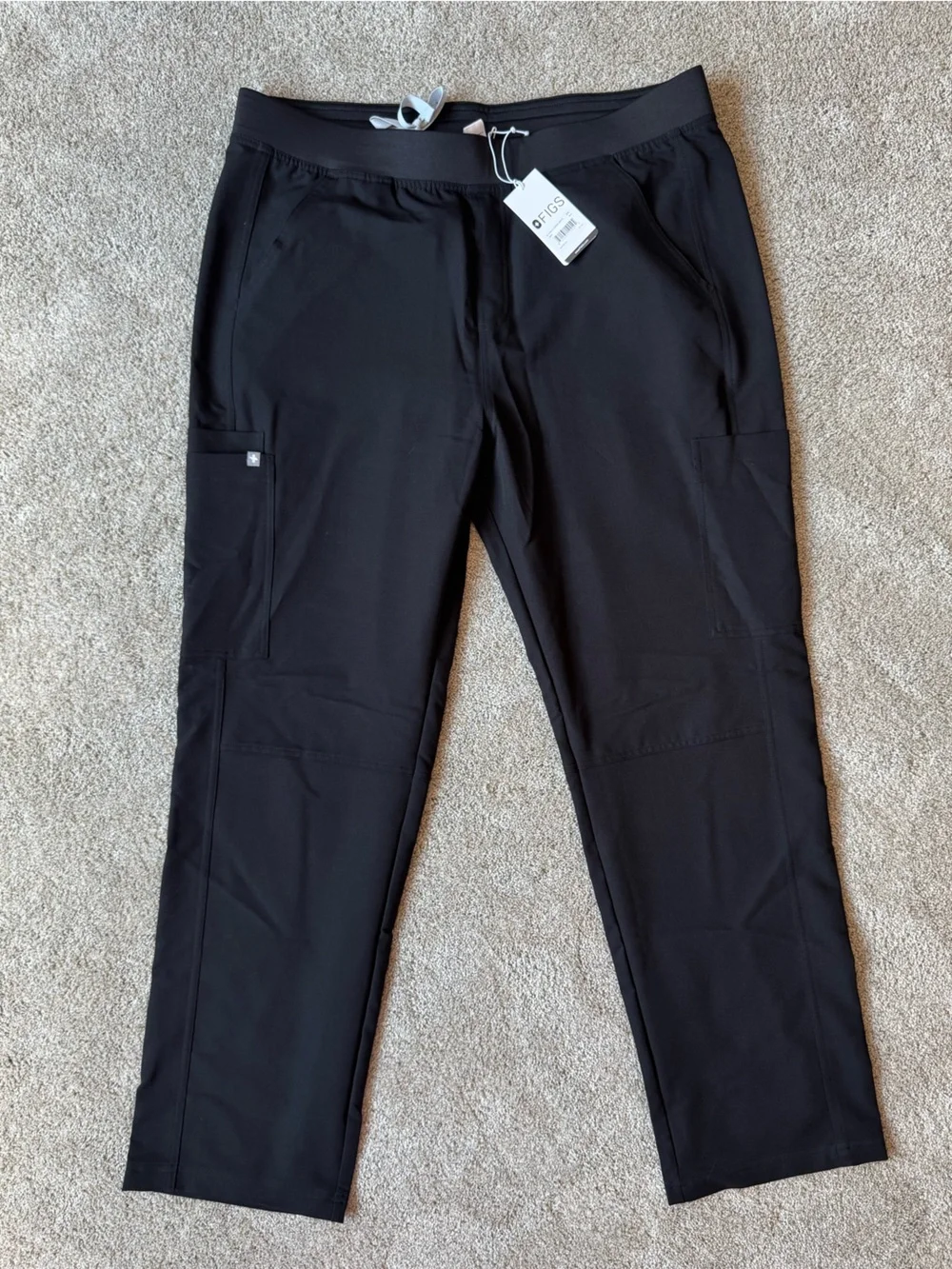 FIGS men's Black Axim™ - Cargo Scrub Pants - 2XL in Black